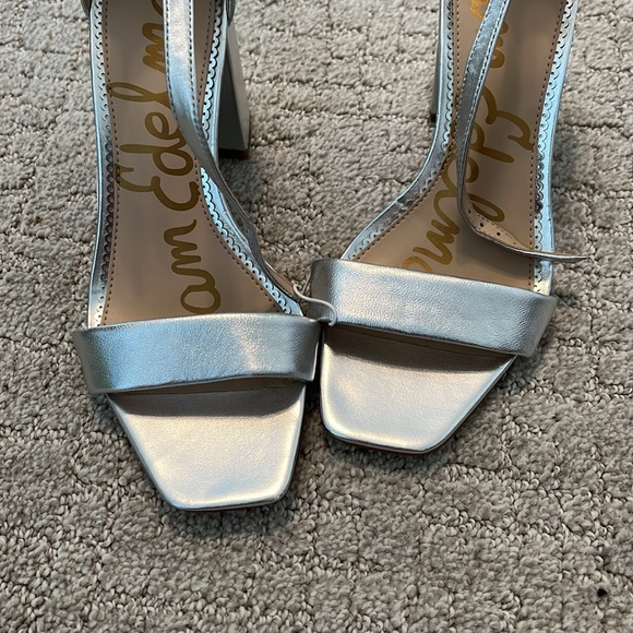 Silver Sam Edelman heels size 7 - Picture 2 of 7
